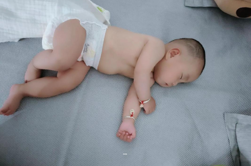 新泰孕妇肚脐周围发青